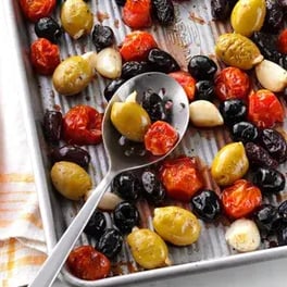 Herb-Roasted-Olives-Tomatoes_exps157564_SD142780D08_08_5bC_RMS